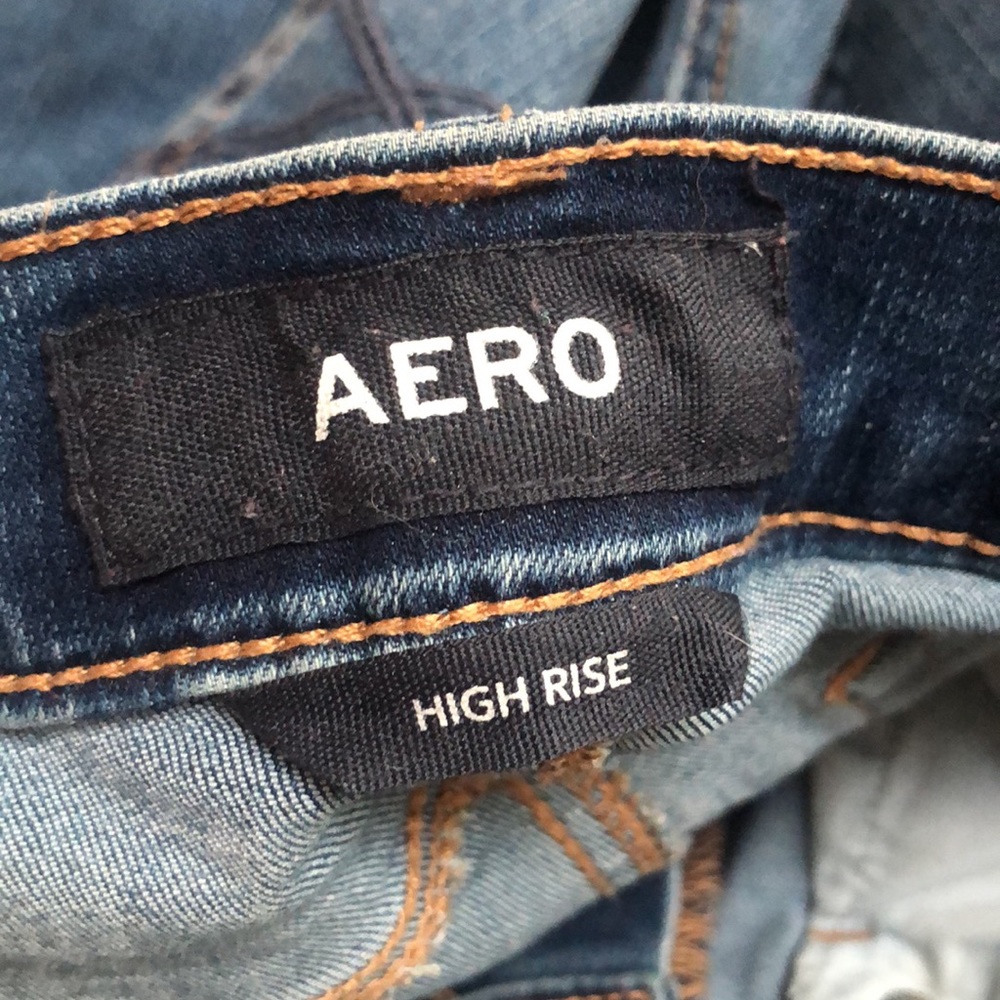 Aero High Rise Ripped Jeans ✨ - Picture 5 of 5